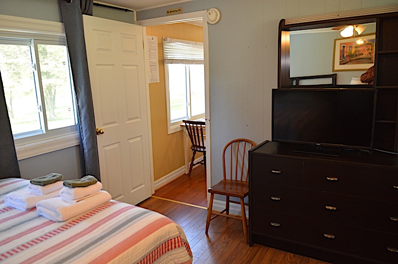 Cottage Rental, Doran Bay Resort, Iroquois,Ontario,Canada Cottage 1